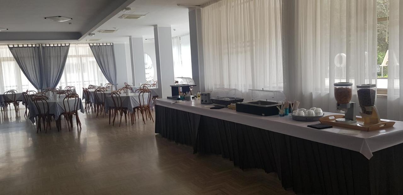 מילאנו מריטימה Hotel Monaco - Parcheggio Incluso Min 2 Gg מראה חיצוני תמונה