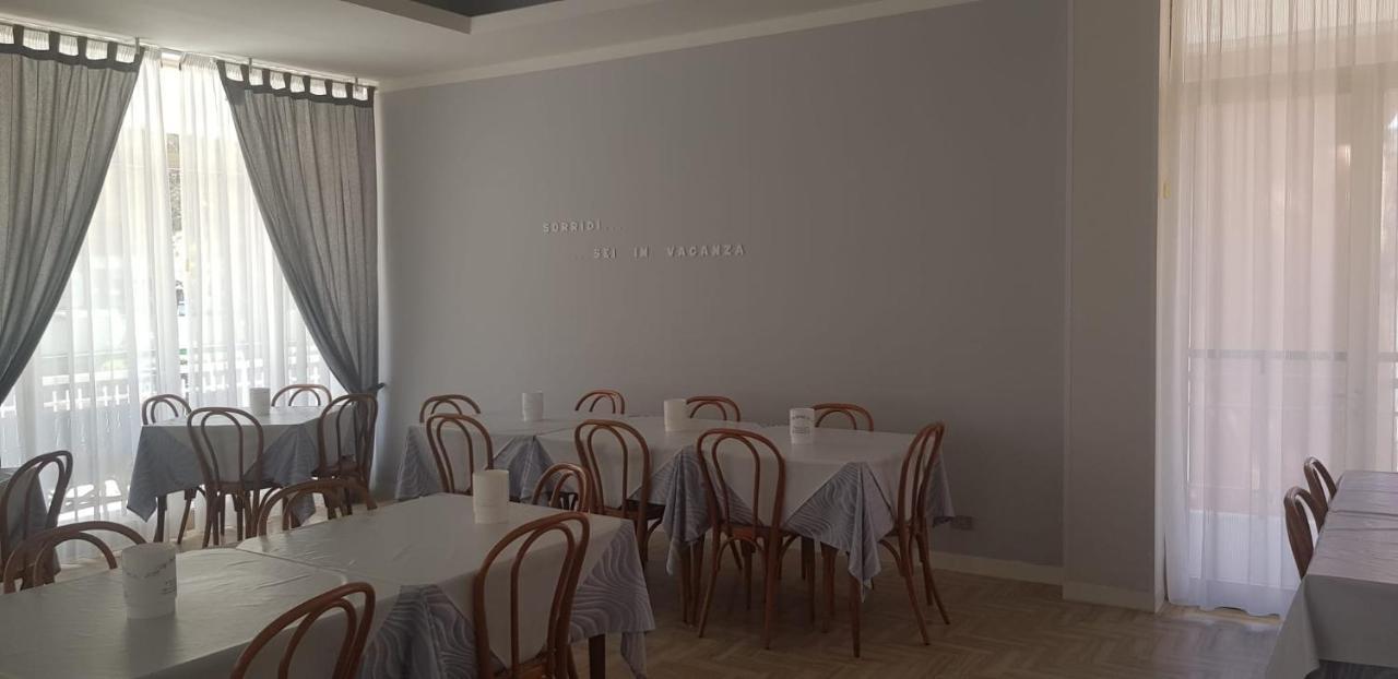 מילאנו מריטימה Hotel Monaco - Parcheggio Incluso Min 2 Gg מראה חיצוני תמונה