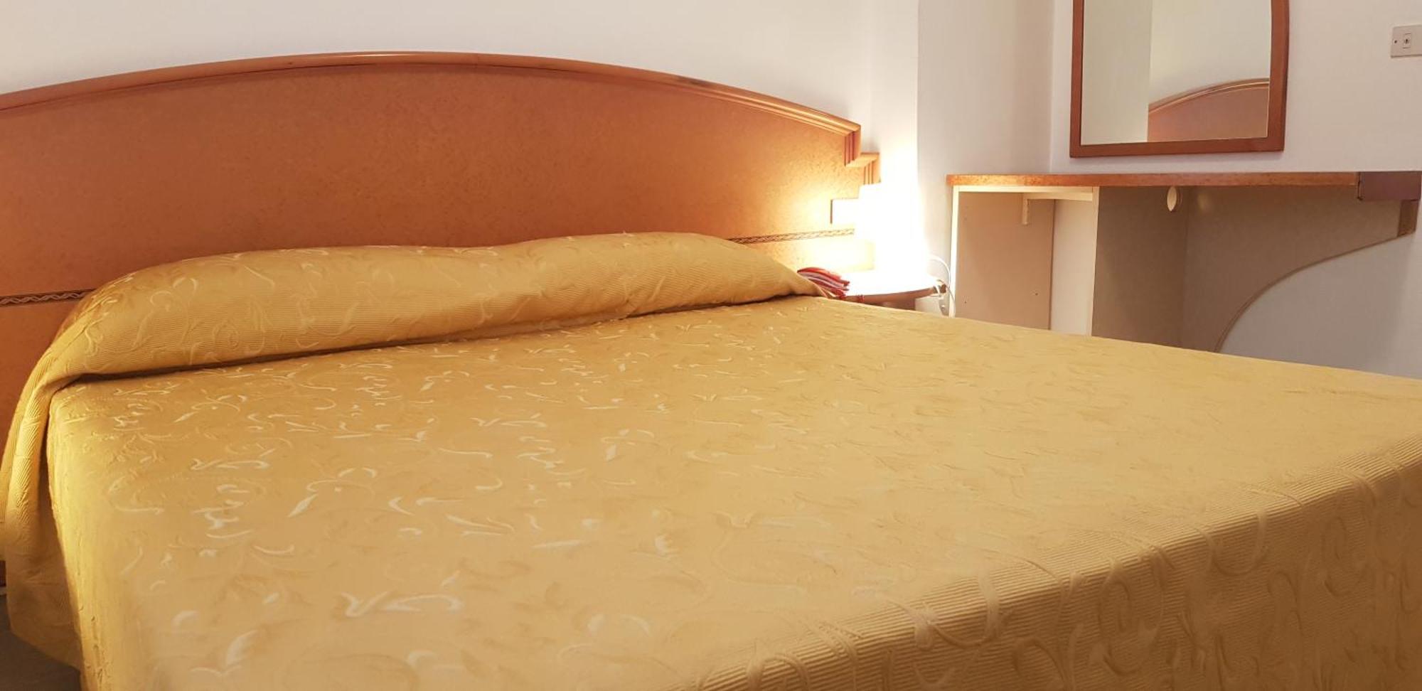 מילאנו מריטימה Hotel Monaco - Parcheggio Incluso Min 2 Gg מראה חיצוני תמונה