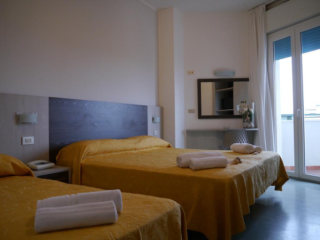 מילאנו מריטימה Hotel Monaco - Parcheggio Incluso Min 2 Gg מראה חיצוני תמונה