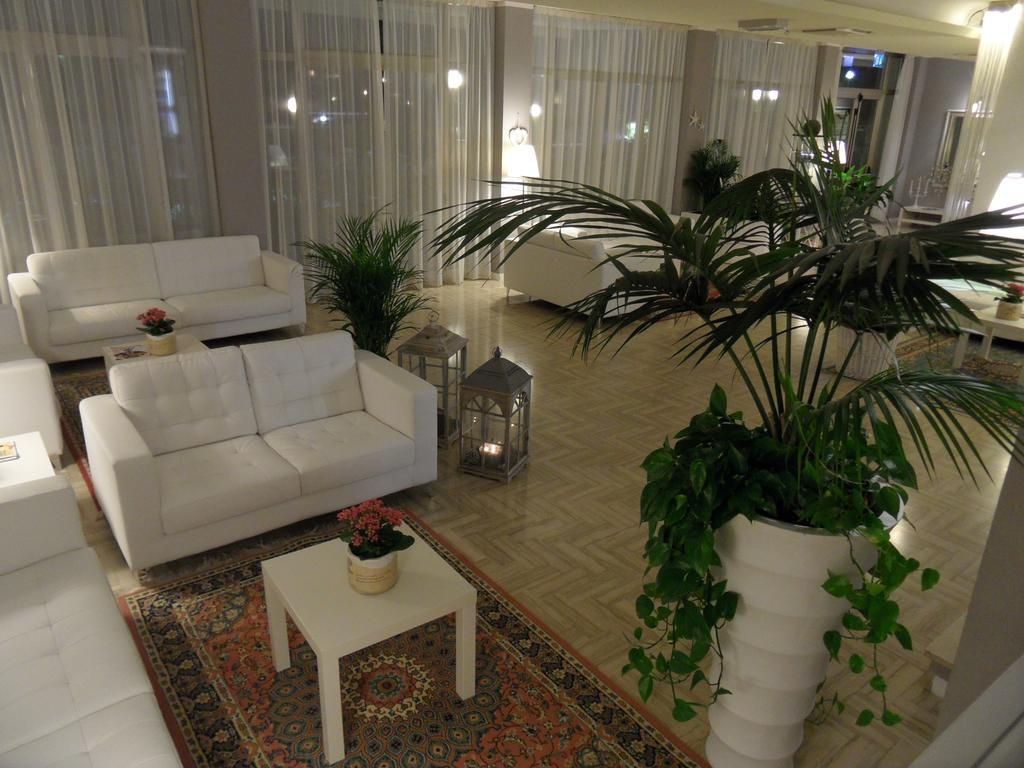 מילאנו מריטימה Hotel Monaco - Parcheggio Incluso Min 2 Gg מראה חיצוני תמונה